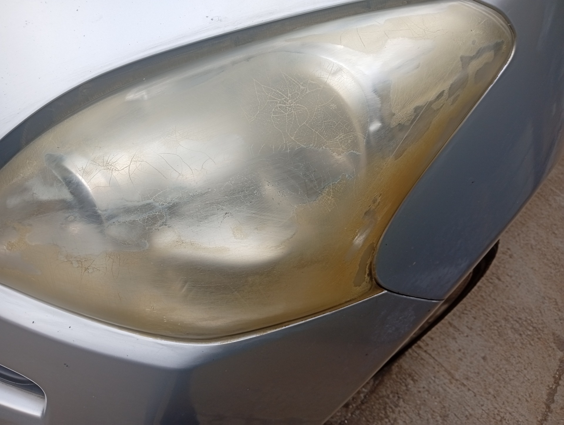 汽車大燈翻新服務64968624豹仔查詢